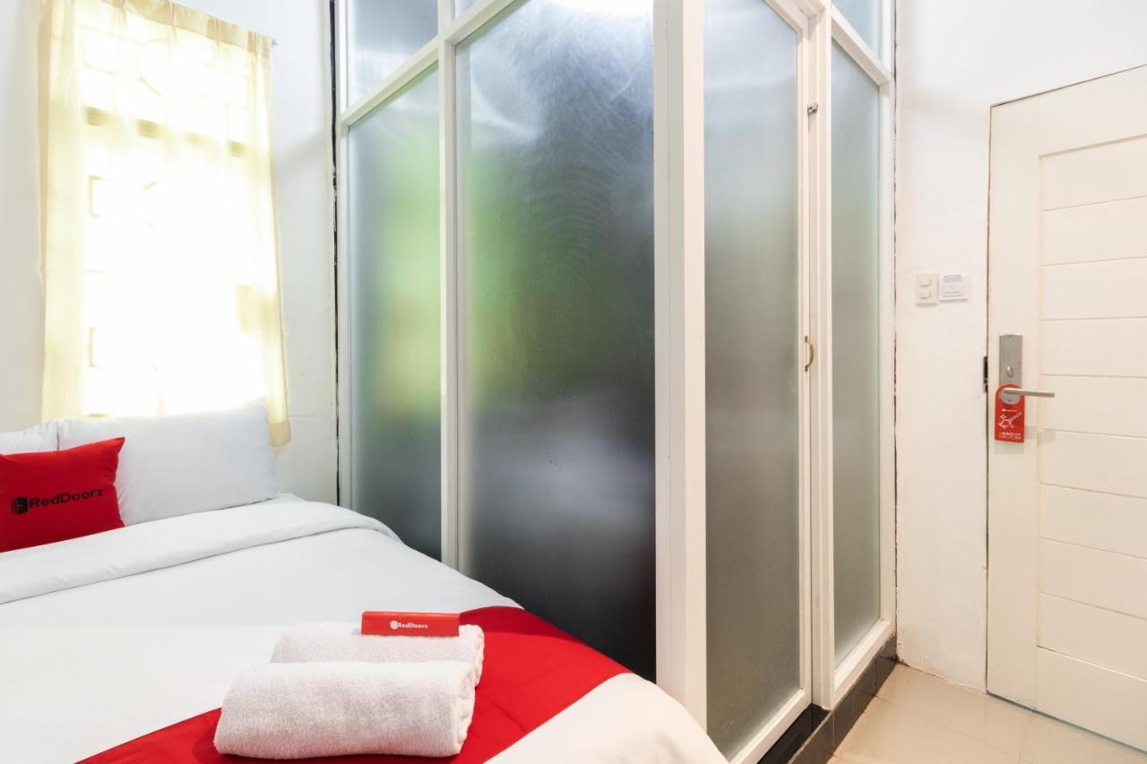 Reddoorz Near Sun Plaza Medan 2 Hotel Buitenkant foto