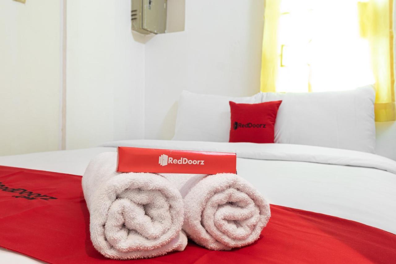 Reddoorz Near Sun Plaza Medan 2 Hotel Buitenkant foto